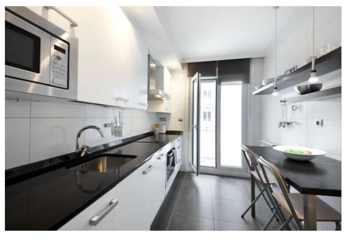 White Cozy Flat In Donostia Lägenhet San Sebastián Exteriör bild